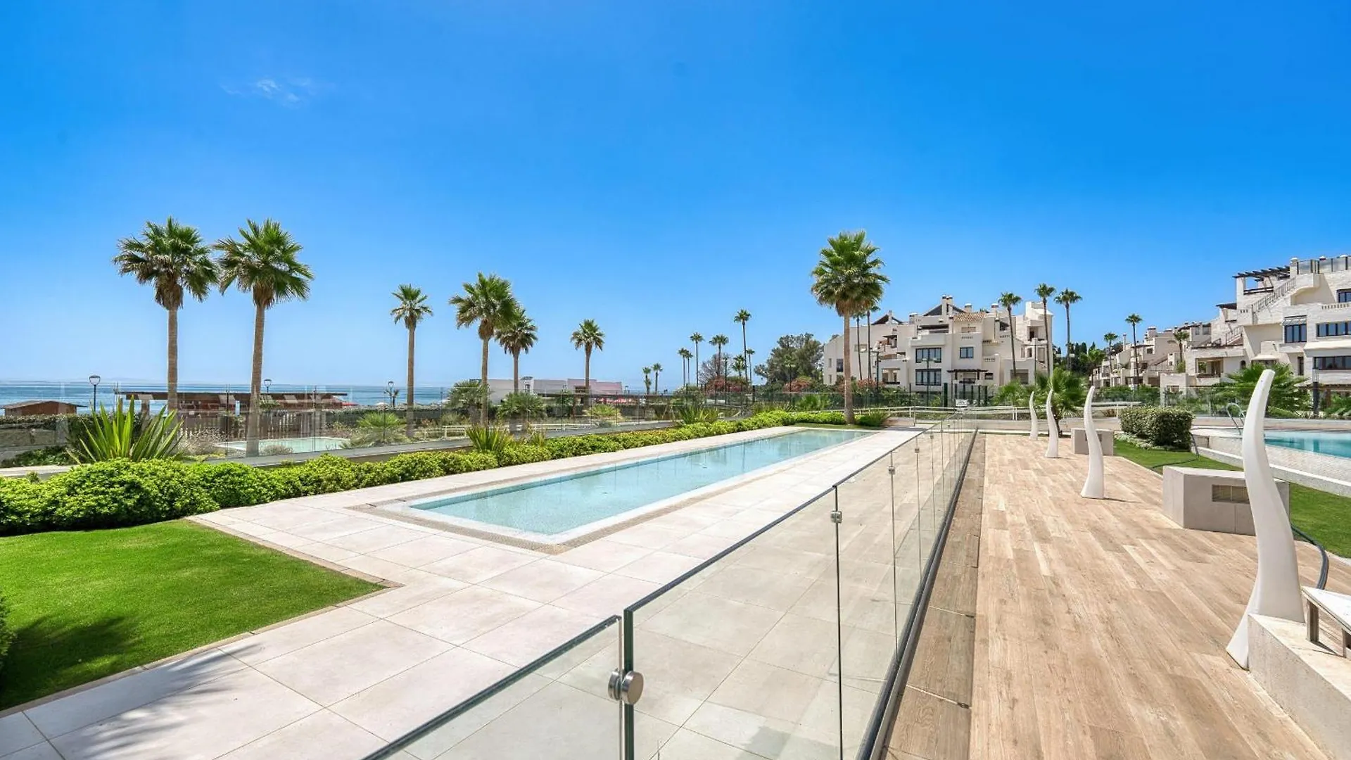 3001 Velaya Beachfront Luxury Apartment Estepona