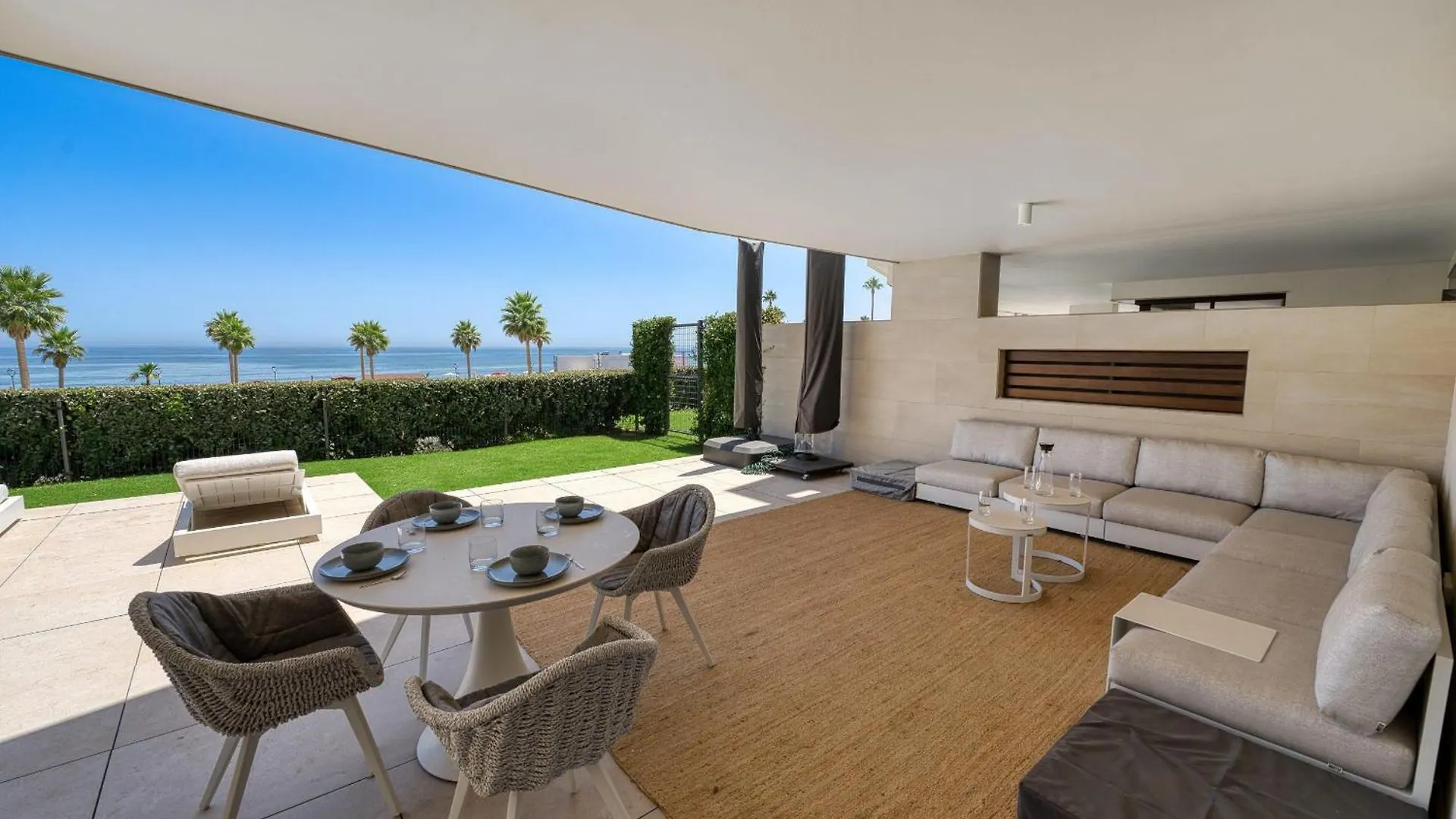 3001 Velaya Beachfront Luxury Apartment Estepona