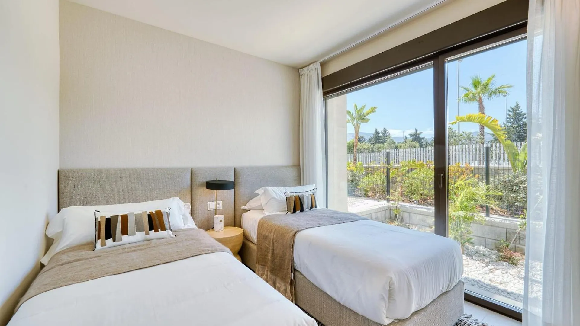 3001 Velaya Beachfront Luxury Apartment Estepona